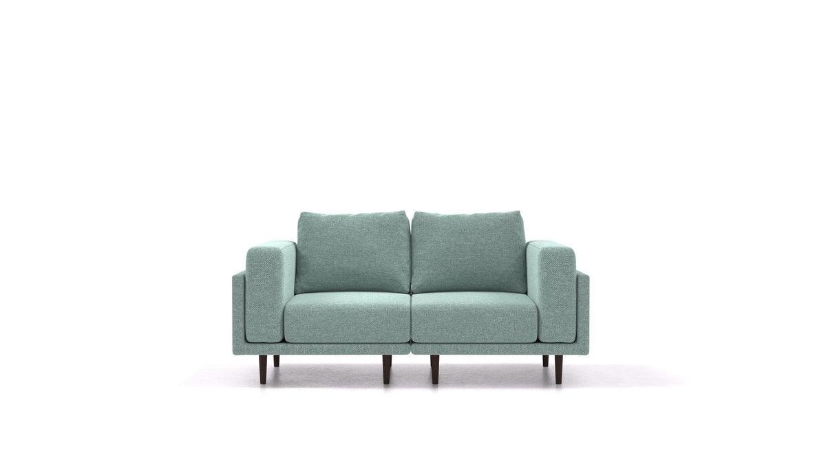 Clooods 2S, modulares Sofa von FEYDOM im Stoff Alure DE-75 Pastel Blue, dunkle Füße