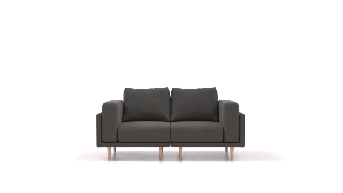 Clooods 2S, modulares Sofa von FEYDOM im Stoff Mollia FF-12 Dark Grey, helle Füße